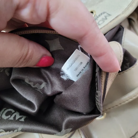 MCM Women's Beige Tote Bag - Picture 16 of 16